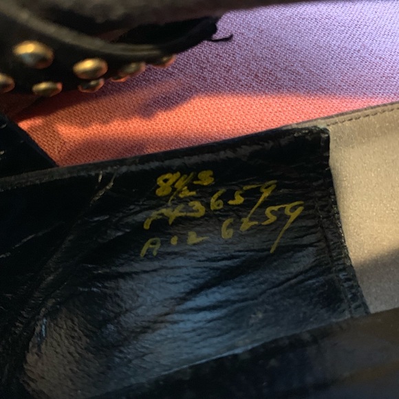 🎈Vintage Studded Suede Spectator Pumps 8.5 🎈 - Picture 3 of 4